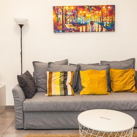 Lovely Apartment Close To The Beach Tel Awiw Zewnętrze zdjęcie